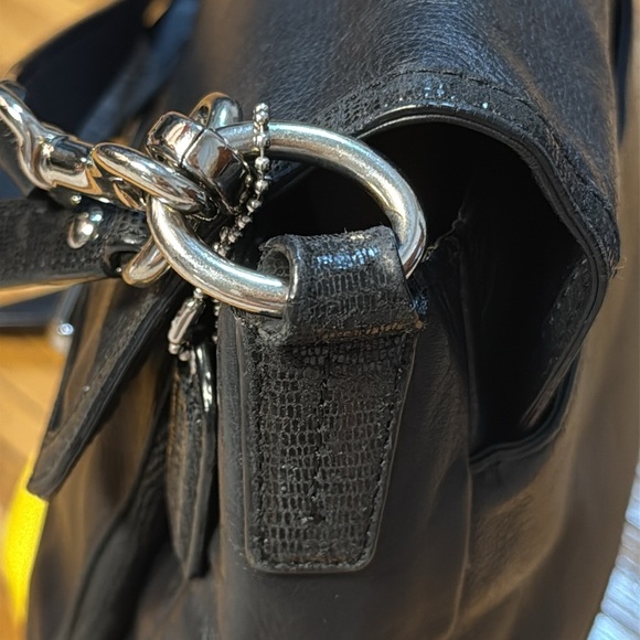 Coach Taylor Black Leather Bag - Picture 6 of 9